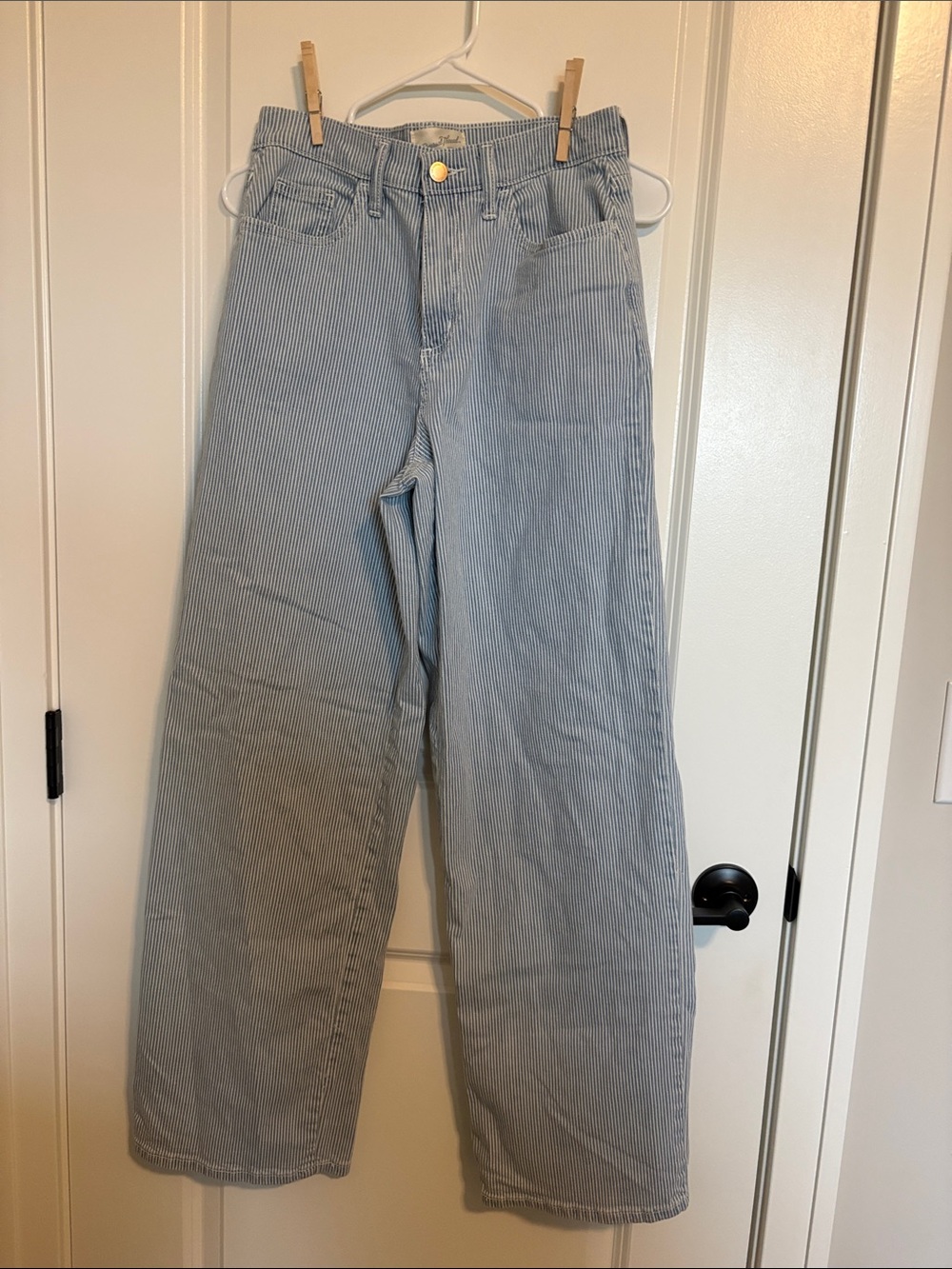 Universal Thread Light Blue Pinstripe Wide-Leg Jeans
